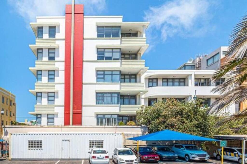 Apartment Beachfront Flat & Mountain View Cape Town