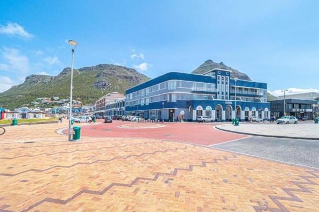 Apartment Beachfront Flat & Mountain View Cape Town