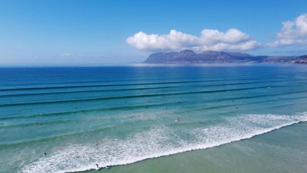 Beachfront Flat & Mountain View Apartment Cape Town